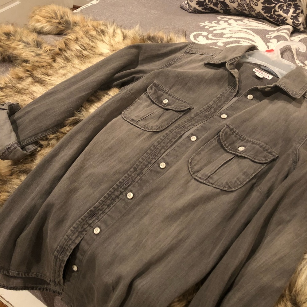 Button up shirt - Picture 3 of 4
